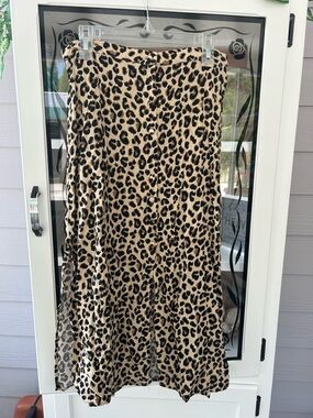 H&M Leopard Print Midi Skirt - Beige & Black